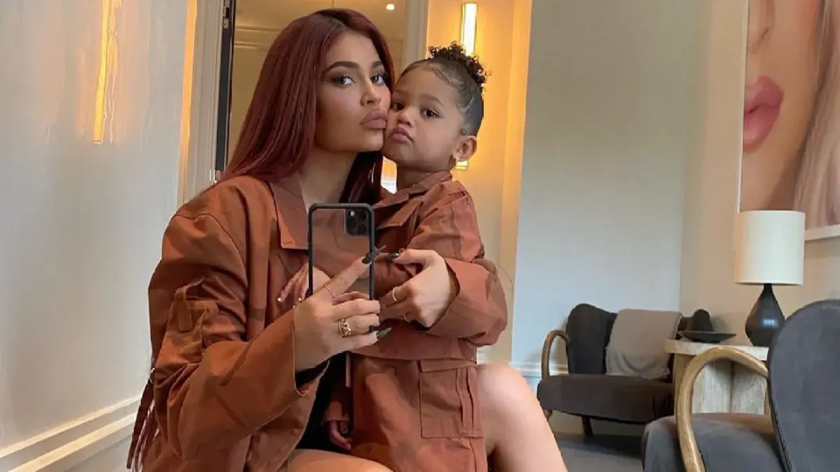 Kylie Jenner recreates legendary '.Rise and Shine' moment with son Aire
