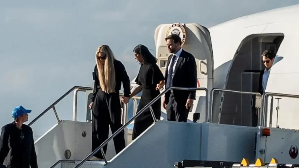 I will never let your legacy die Charlie Kirk's widow gives tearful address after shoot 2025