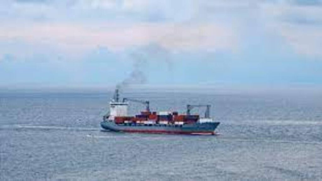 Pakistani crew 'left stranded after ship attacked' in Yemen