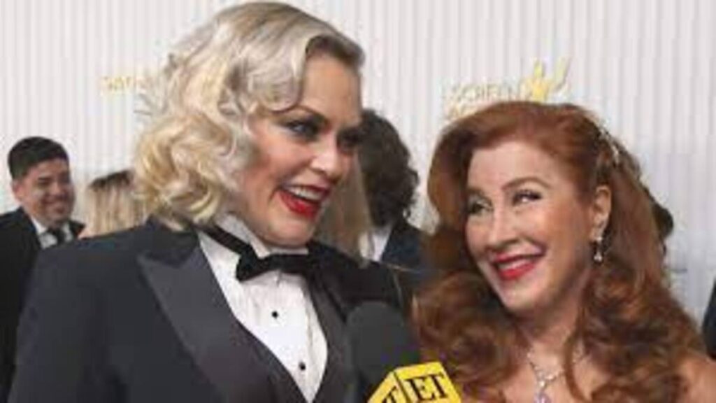 Elaine Hendrix raves about 'The Parent Trap' co-star Lisa Ann Walter